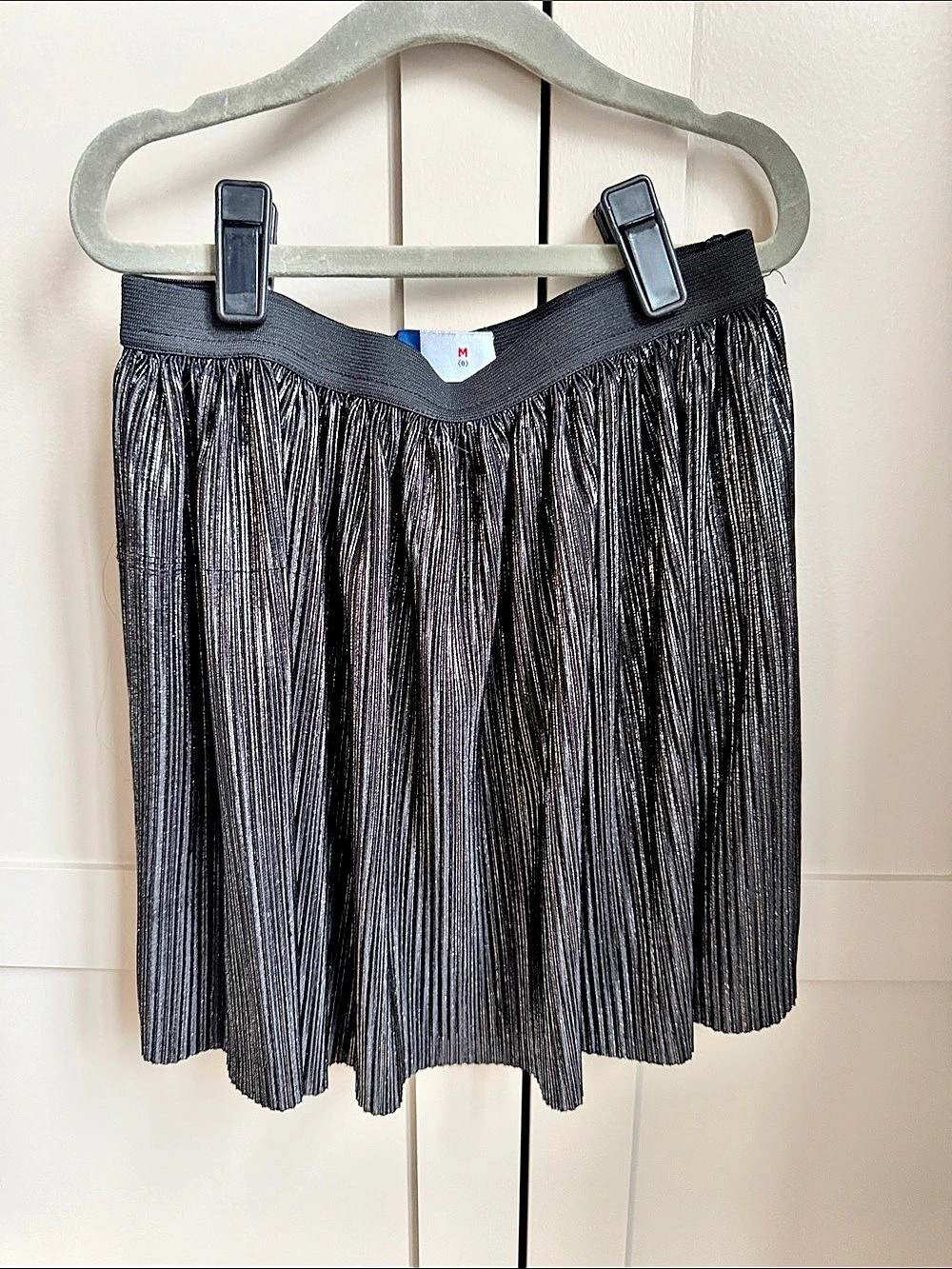Old Navy Pleated Girls Mini Skirt in Black Size Medium Like New